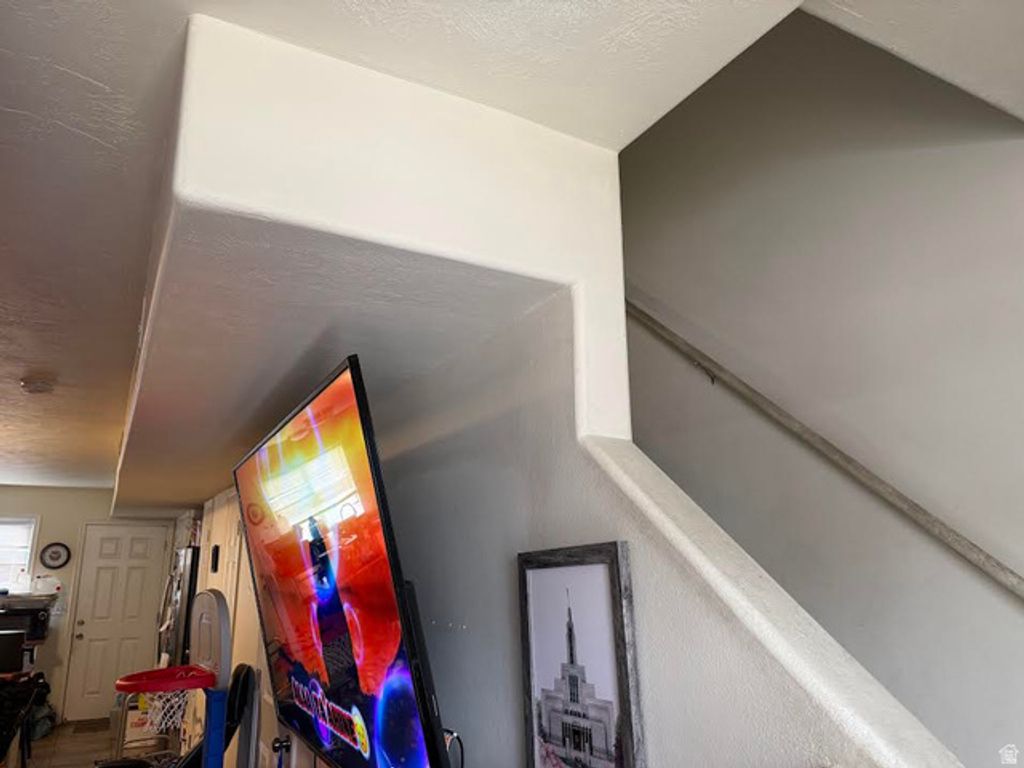 Image 2 of property listing at 475 N REDWOOD #63, Salt Lake City, UT 84116