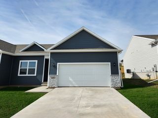 719 Maddie Lane, Tiffin, IA 52340
