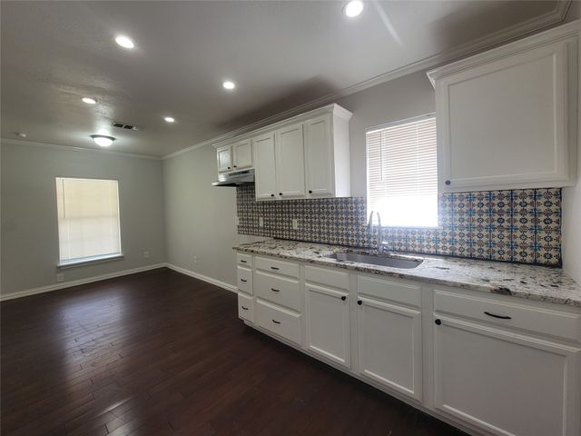 1225 Blalock Avenue, Fort Worth, TX 76115