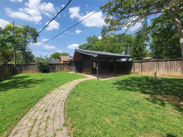 1225 Blalock Avenue, Fort Worth, TX 76115