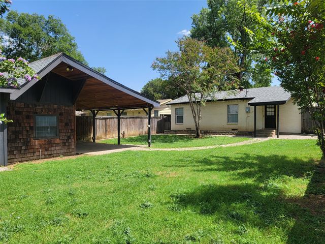 1225 Blalock Avenue, Fort Worth, TX 76115