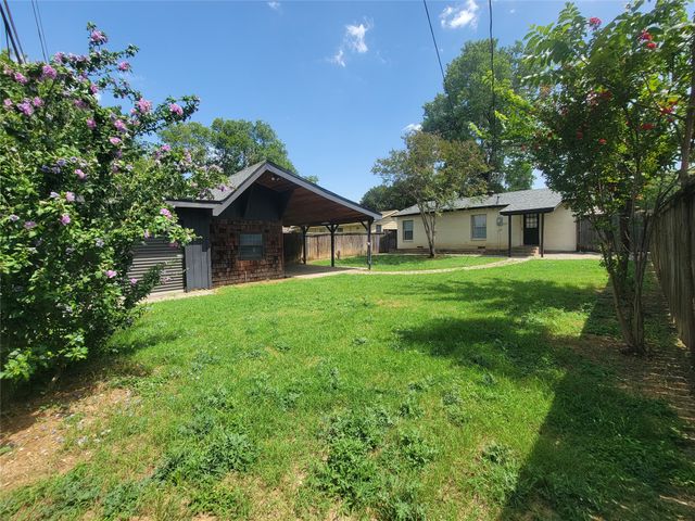 1225 Blalock Avenue, Fort Worth, TX 76115
