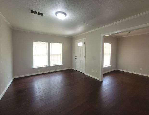 1225 Blalock Avenue, Fort Worth, TX 76115