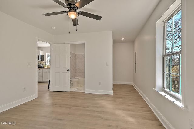 2512 Long Street, Johnson City, TN 37601