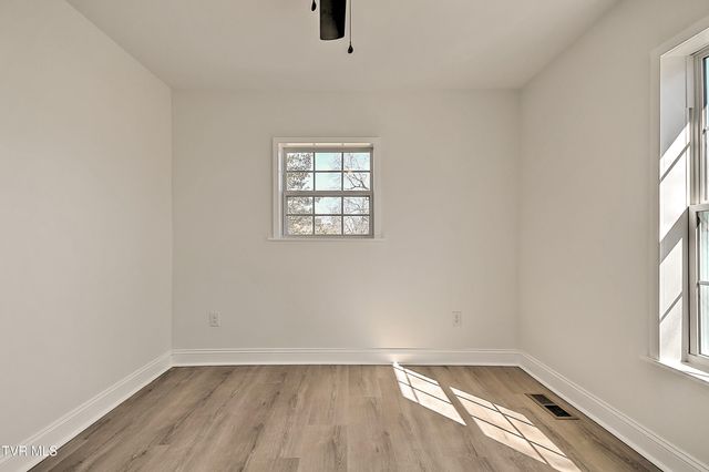 2512 Long Street, Johnson City, TN 37601