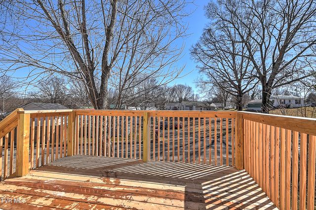 2512 Long Street, Johnson City, TN 37601