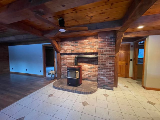 27 Evergreen Valley Road, Milton, NH 03851