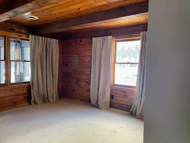 27 Evergreen Valley Road, Milton, NH 03851