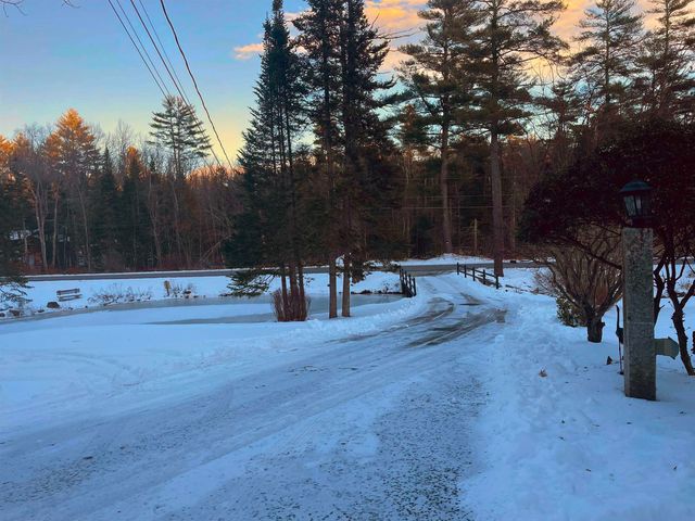 27 Evergreen Valley Road, Milton, NH 03851