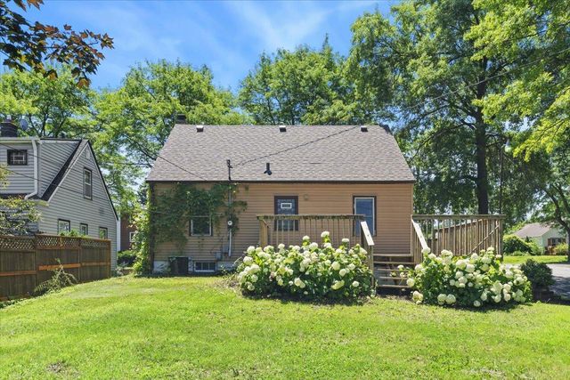 71 Wyoming Street E, Saint Paul, MN 55107