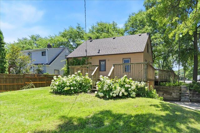 71 Wyoming Street E, Saint Paul, MN 55107