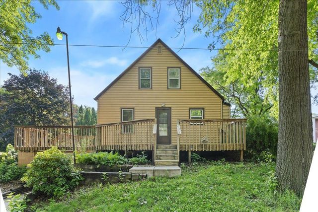 71 Wyoming Street E, Saint Paul, MN 55107