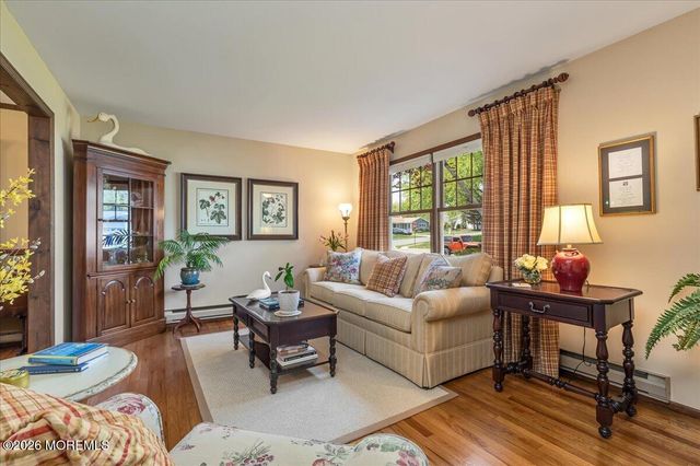 881 Utah Drive, Toms River, NJ 08753