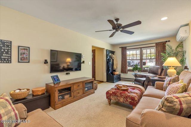 881 Utah Drive, Toms River, NJ 08753
