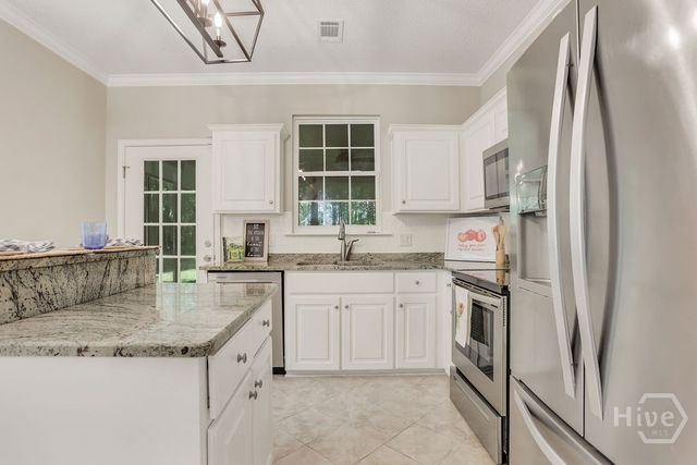 210 Brown Thrush Road, Savannah, GA 31419