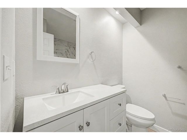 9400 E Iliff Ave 414, Denver, CO 80231
