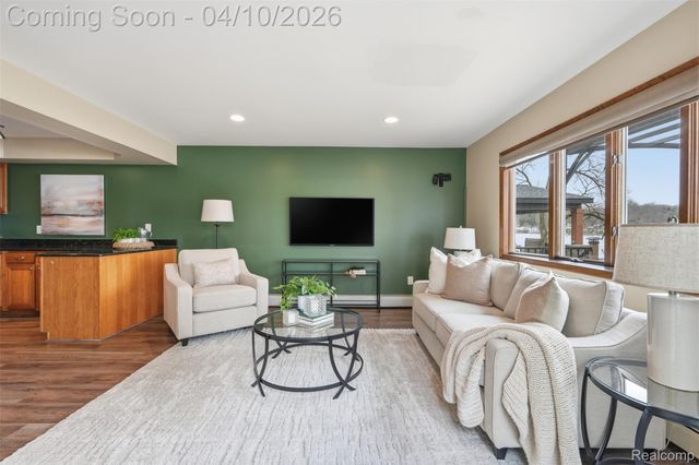 6115 Mabley Hill Road, Tyrone Township, MI 48430