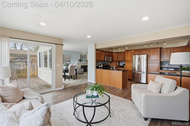 6115 Mabley Hill Road, Tyrone Township, MI 48430