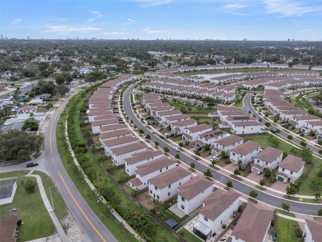 2409 NW 131st Cir, Miami, FL 33167