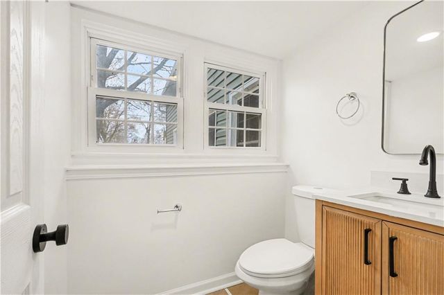 318 E Nichols Street, Spring Hill, KS 66083