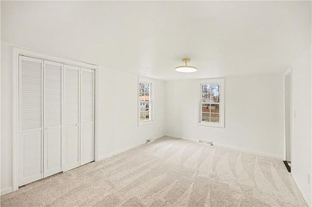 318 E Nichols Street, Spring Hill, KS 66083