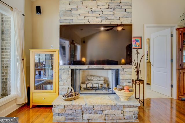 921 Yancey Road, Covington, GA 30014