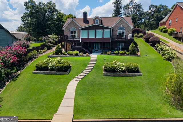 921 Yancey Road, Covington, GA 30014