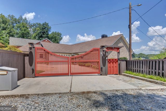 921 Yancey Road, Covington, GA 30014