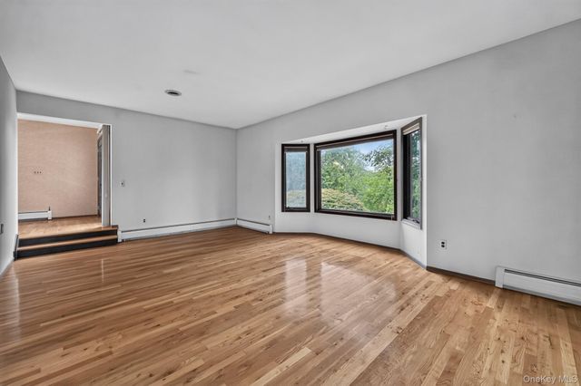 211 Waters Edge, Valley Cottage, NY 10989