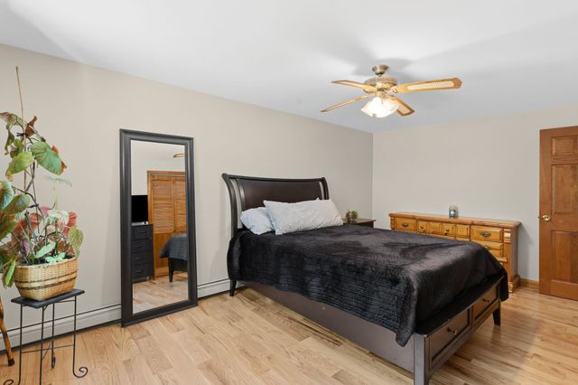 924 River Road, Weare, NH 03281