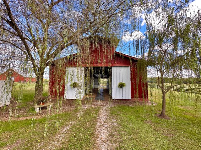 575 Smith Brewer Road, London, KY 40744