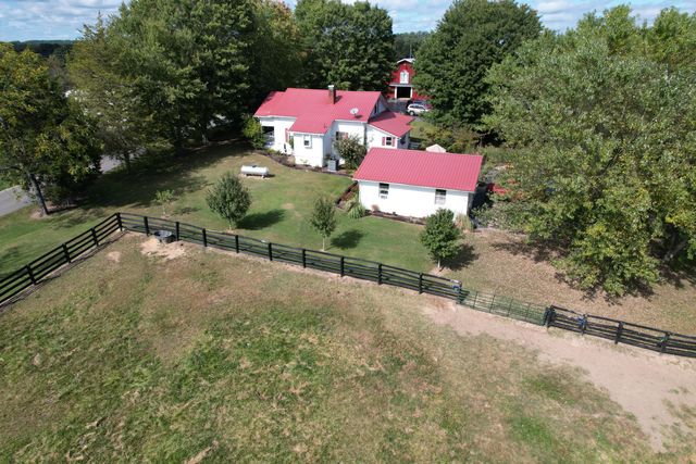 575 Smith Brewer Road, London, KY 40744