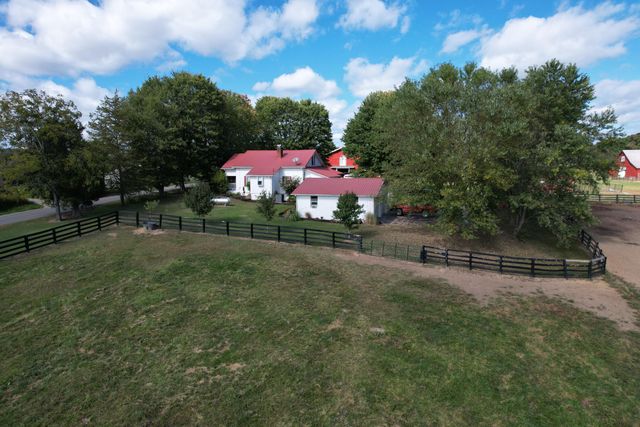 575 Smith Brewer Road, London, KY 40744