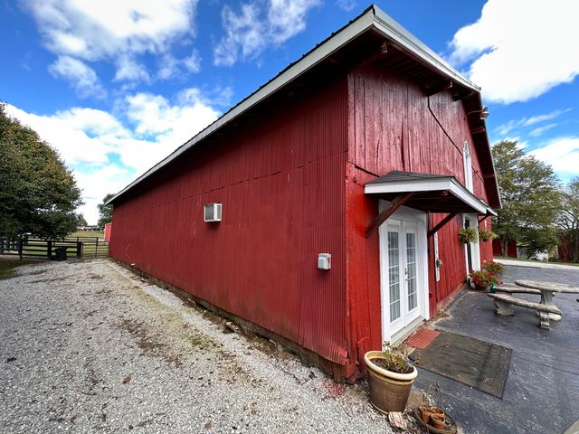 575 Smith Brewer Road, London, KY 40744