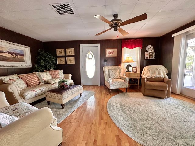 575 Smith Brewer Road, London, KY 40744