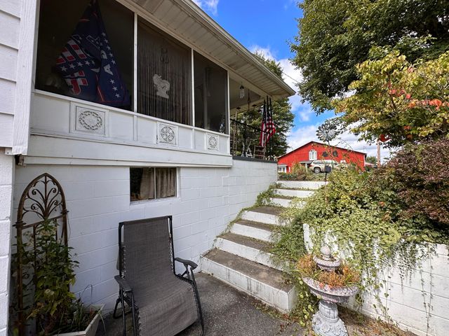 575 Smith Brewer Road, London, KY 40744