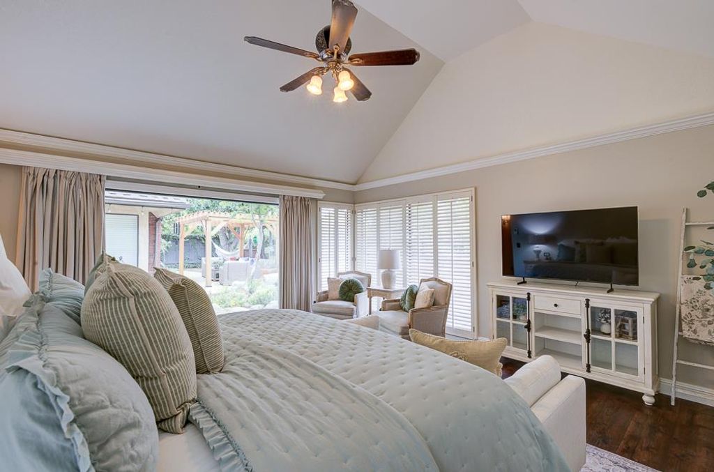 Image 23 of property listing at 2555 W Bluff Avenue # 152, Fresno, CA 93711