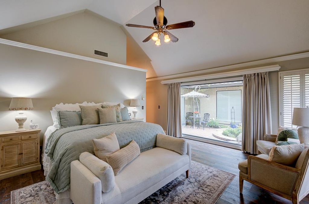 Image 6 of property listing at 2555 W Bluff Avenue # 152, Fresno, CA 93711