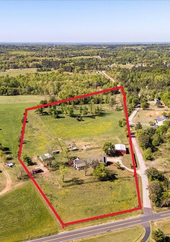 111 N Grant Road, Seneca, SC 29678