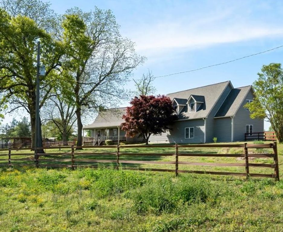 111 N Grant Road, Seneca, SC 29678