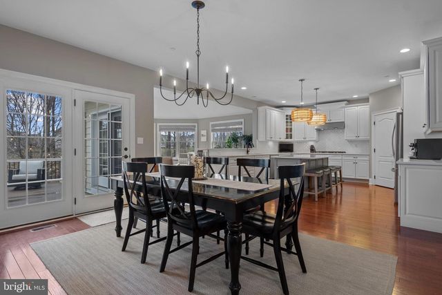 3905 WOODLAND DR, Newtown Square, PA 19073