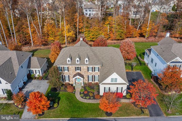 3905 WOODLAND DR, Newtown Square, PA 19073
