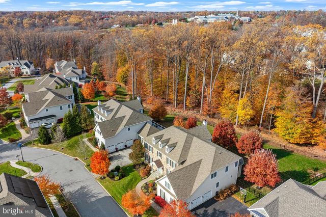 3905 WOODLAND DR, Newtown Square, PA 19073