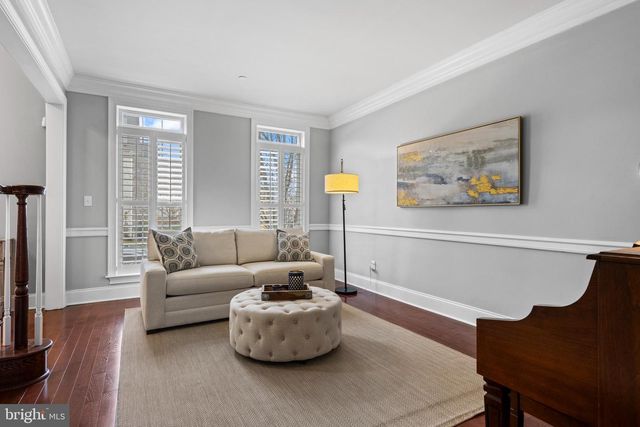 3905 WOODLAND DR, Newtown Square, PA 19073