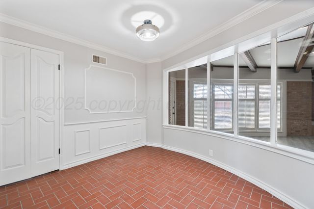 207 Yucca Terrace, Plainview, TX 79072