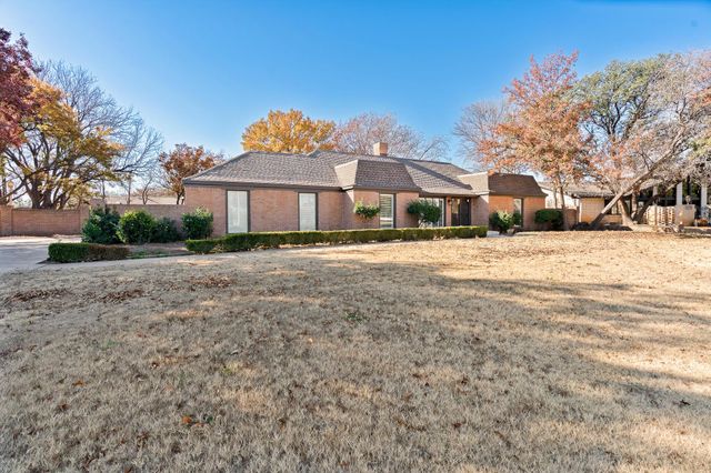 207 Yucca Terrace, Plainview, TX 79072