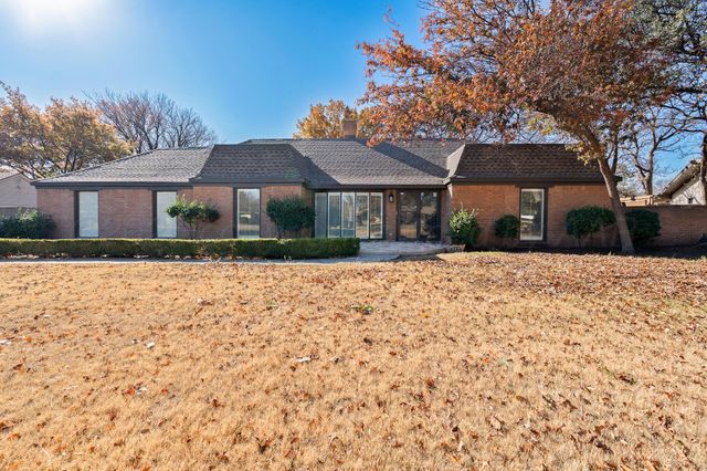 207 Yucca Terrace, Plainview, TX 79072