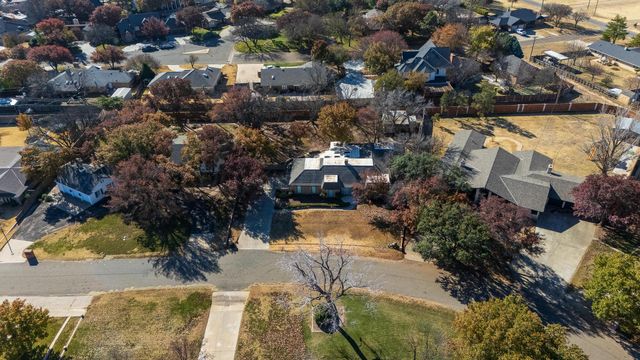 207 Yucca Terrace, Plainview, TX 79072