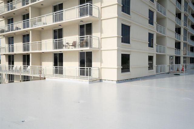 100 PIERCE STREET 307, Clearwater, FL 33756
