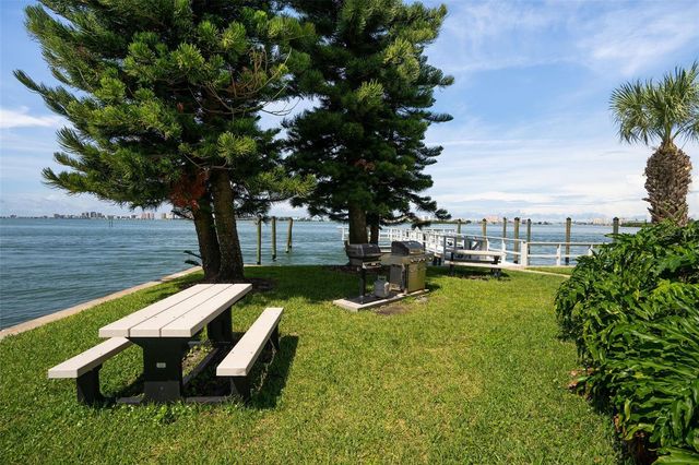100 PIERCE STREET 307, Clearwater, FL 33756